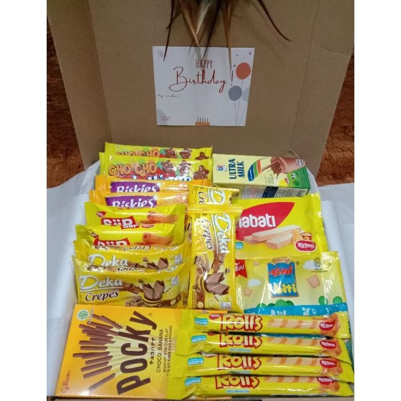 

re-65 SNACK BOX / KADO ULANG TAHUN / KADO WISUDA / PAKET KUNING Sale