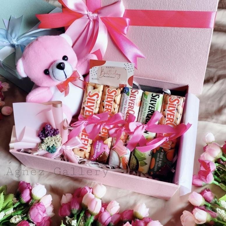 

d-54 Hampers Coklat Snack Box / Kado Valentine Ulang Tahun Wisuda Natal / Souvenir Ulang Tahun / Silverqueen Termurah