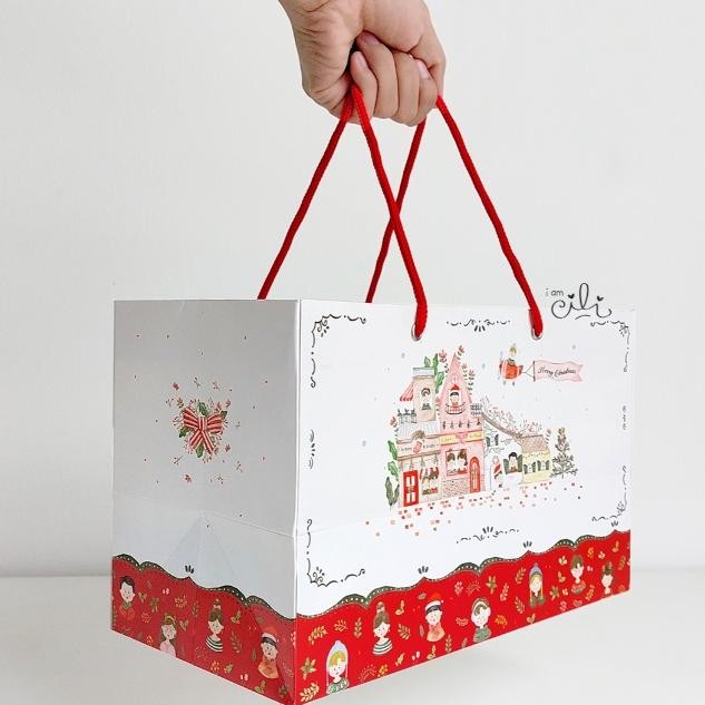 

Viral ( Paperbag 27 X 14.5 X 17 Cm Natal) Paperbag Tas Natal Christmas (Isi 10) Koe-1116