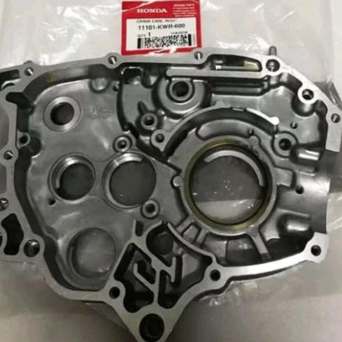 Crankcase Blok Mesin Kanan Tap Oli Honda Blade Revo Absolut Revo Fi