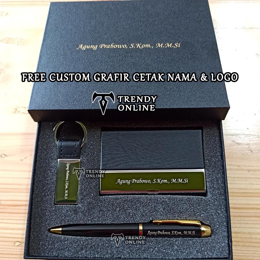

Ah67 Gift set Souvenir Ballpoint, Promosi, Hadiah, Pulpen Giftset Exclusif Card Holder dan Gantungan Kunci Viral