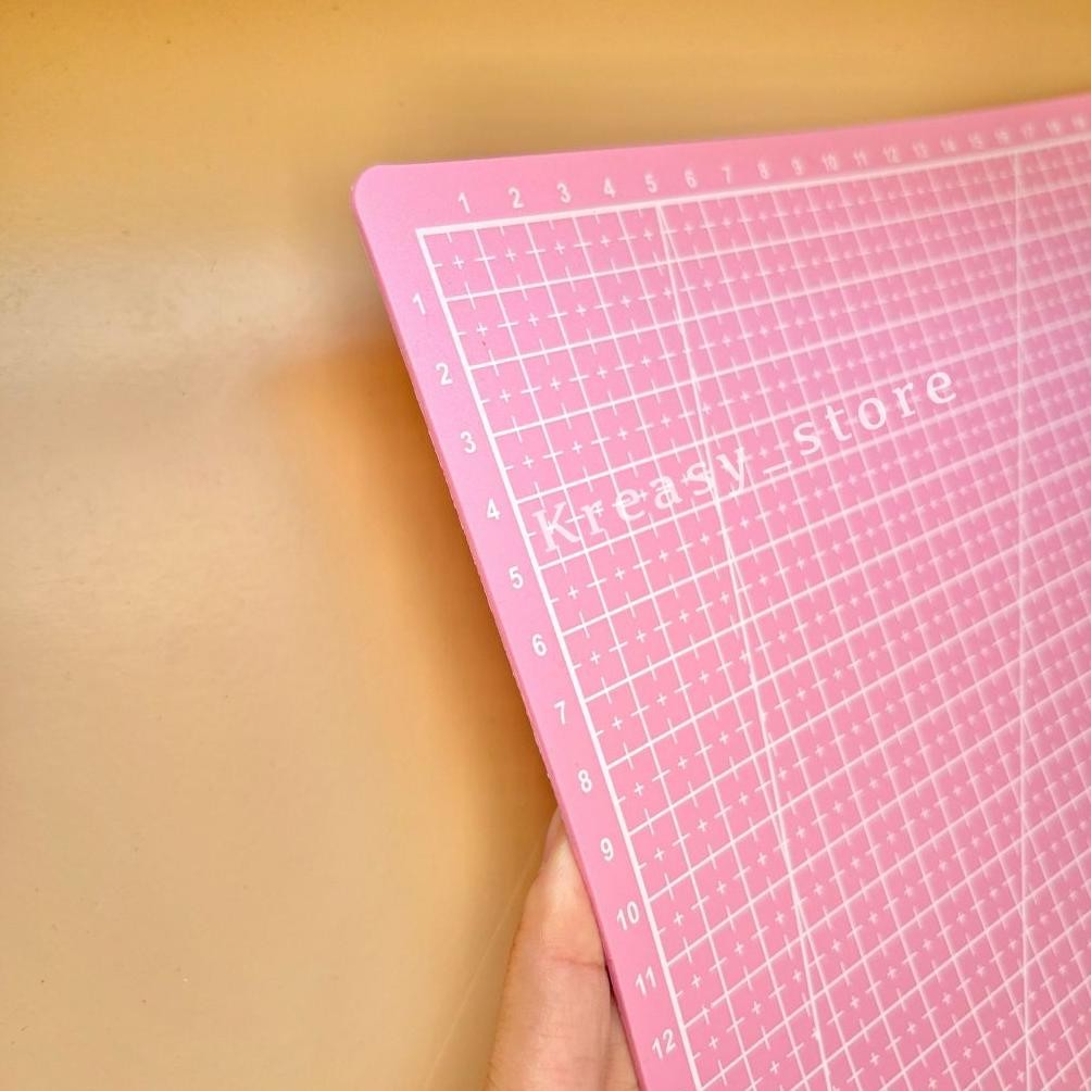 

TT60 Cutting Mat A3 PVC 45x30cm - Alas Potong Kerajinan Tangan Tipis - Crafting Mat Pad - Work Cutting Pad - Alas Clay Viral