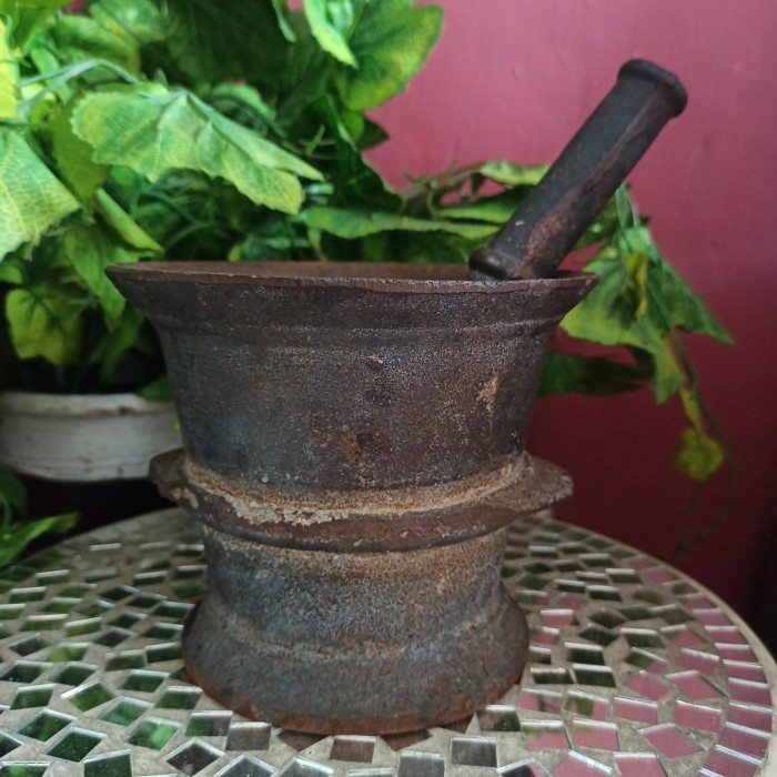 [Vas] Lumpang Tua Besi Kuno Koleksi Peninggalan Berat&Tebal T:13Cm/Alu:24Cm [Simple]