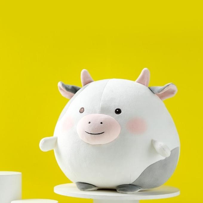 MINISO Boneka Sapi berekor Bintang - Round Cow Plush Toy