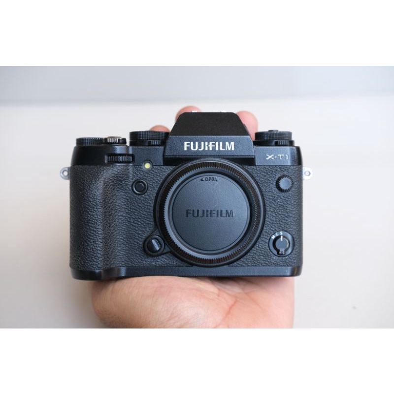 FUJIFILM X-T1 BO FUJIFILM XT1BO FUJIFILM XT-1 BODY ONLY FULLSET BEKAS MULUS BUKAN XT2 XT-2 X-T2 INI 