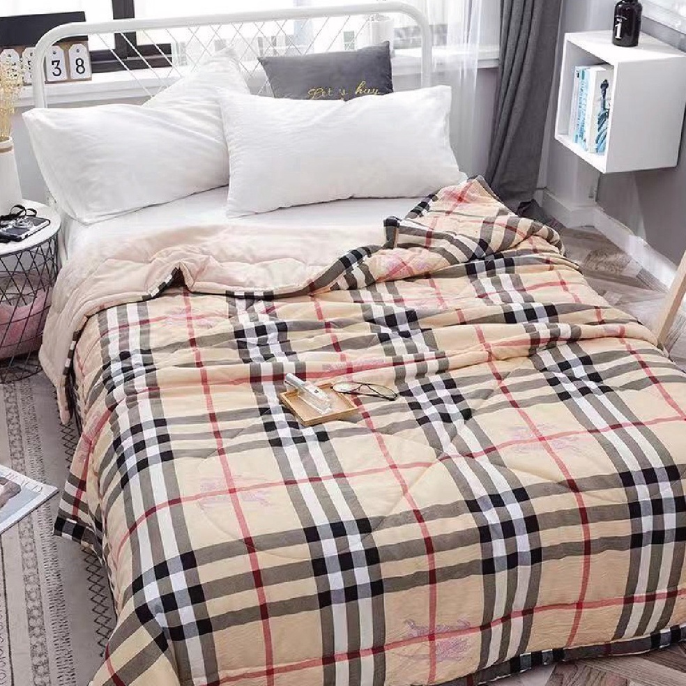 Special Price.. Wemarry Selimut Bed Cover Tanpa Sprei Ukuran 200x230 Bahan Katun CVC