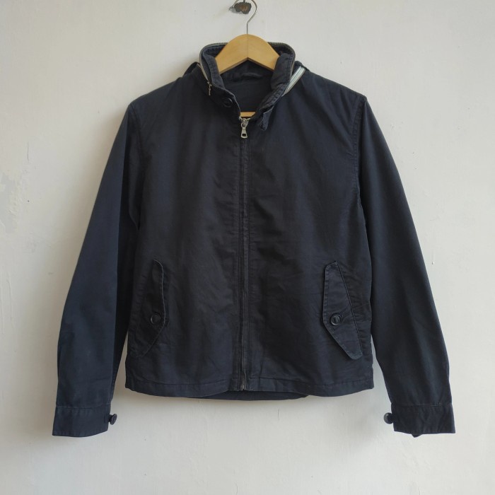 jaket pria Jaket Uniqlo Semi Harrington Size S Pria(W5K9) jaket cowok keren terbaru 2023 jaket pria 