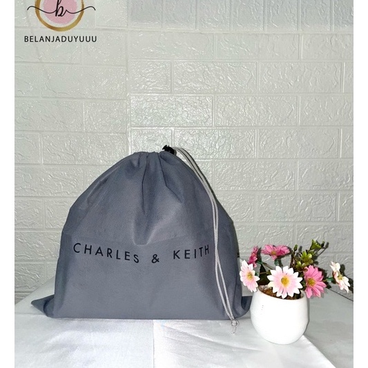 (X㊖I ✯X> Dustbag Charles &Keith Abu Sarung Tas Pelindung Debu Db Branded/ top.produk.
