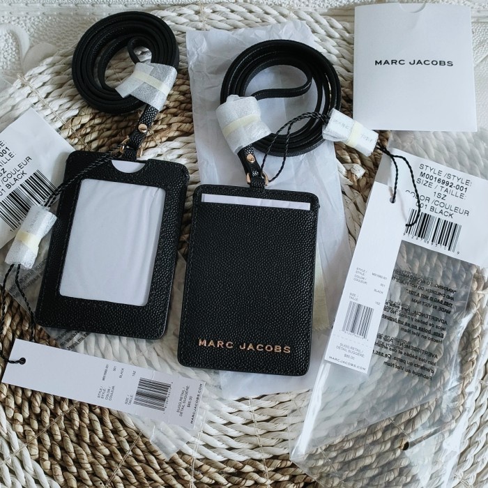 

Bestseller Lanyard Gantungan Name Tag Marc Jacobs Black