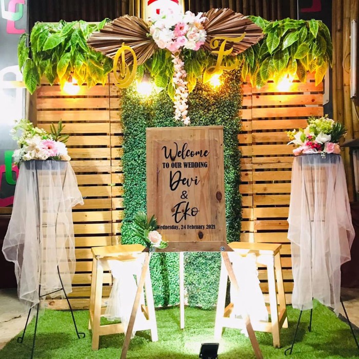 Backdrop Lamaran Rustic Bestseller Backdrop