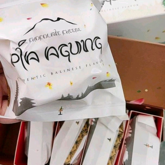 PIA AGUNG OLEH OLEH BALI DURIAN KACANG HIJAU CREAM CHEESE KEJU CAPPUCI