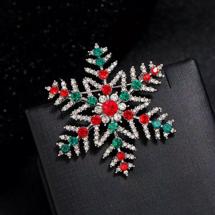 BROS NATAL RED GREEN SNOWFLAKE STAR CHRISTMAS ORNAMENT