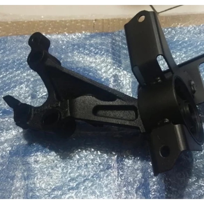 dudukan mesin mobil toyota calya lh16 bz18071406 original garansi sparepart