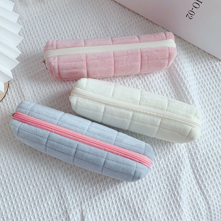

HQGB4315 Tepak / Pencil Case Sleting Bulu Kotak Simple & Cosmetic Bag - 21 x 8 cm ~ 17 x 14 cm