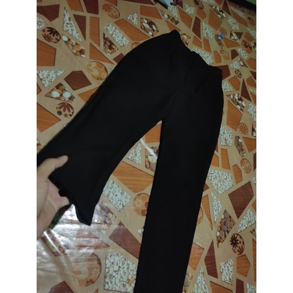 Workpants uniqlo hitam pekat