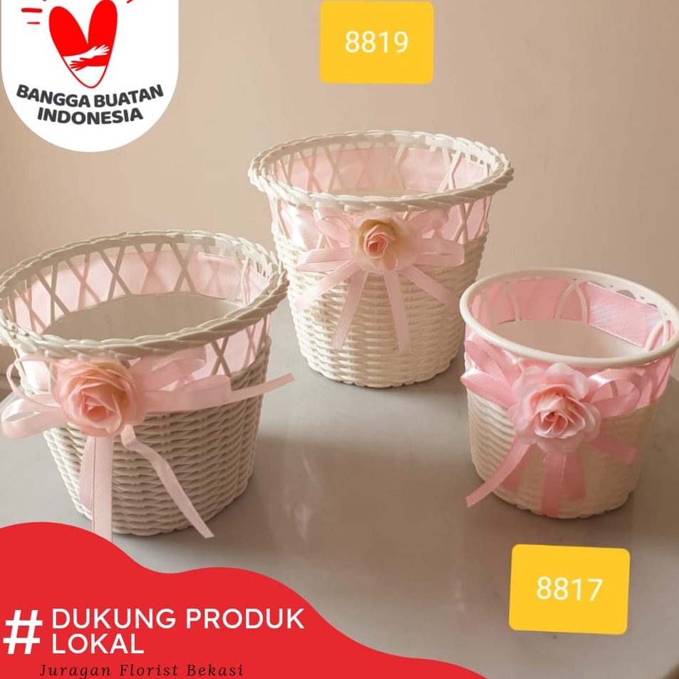 ➡✡✼ sg 8818 VAS BUNGA ROTAN BESAR PITA PINK pot rotan besar / pot bunga rotan vas pita vas putih