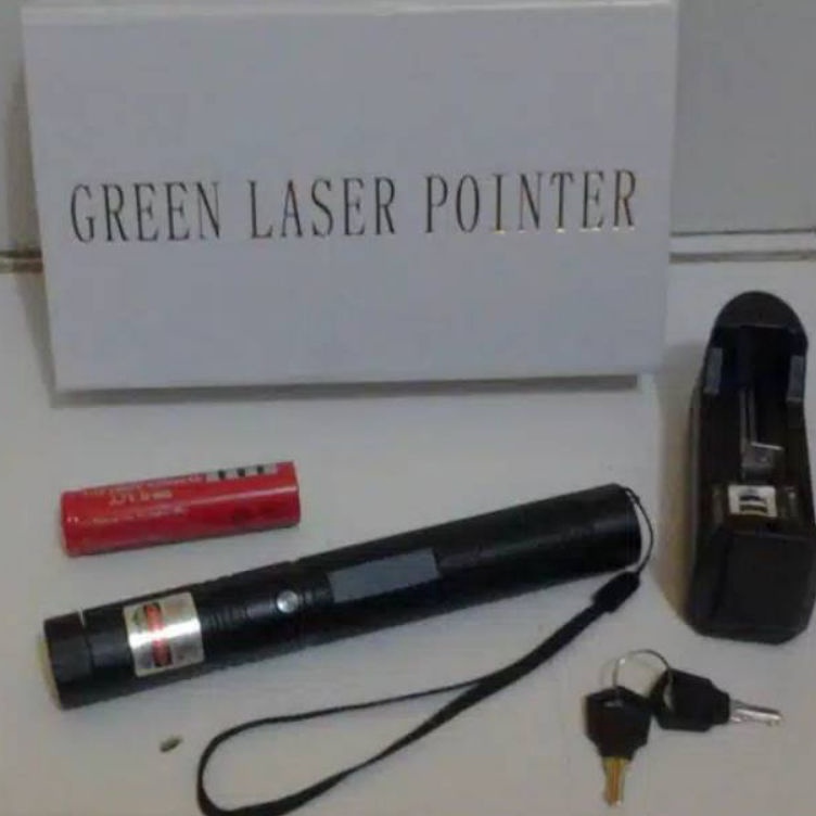 ➞✧✴ Laser Pointer Hijau Recharge 303 10KM Terjauh Jarak Jauh Laser Ijo Leser Pointer