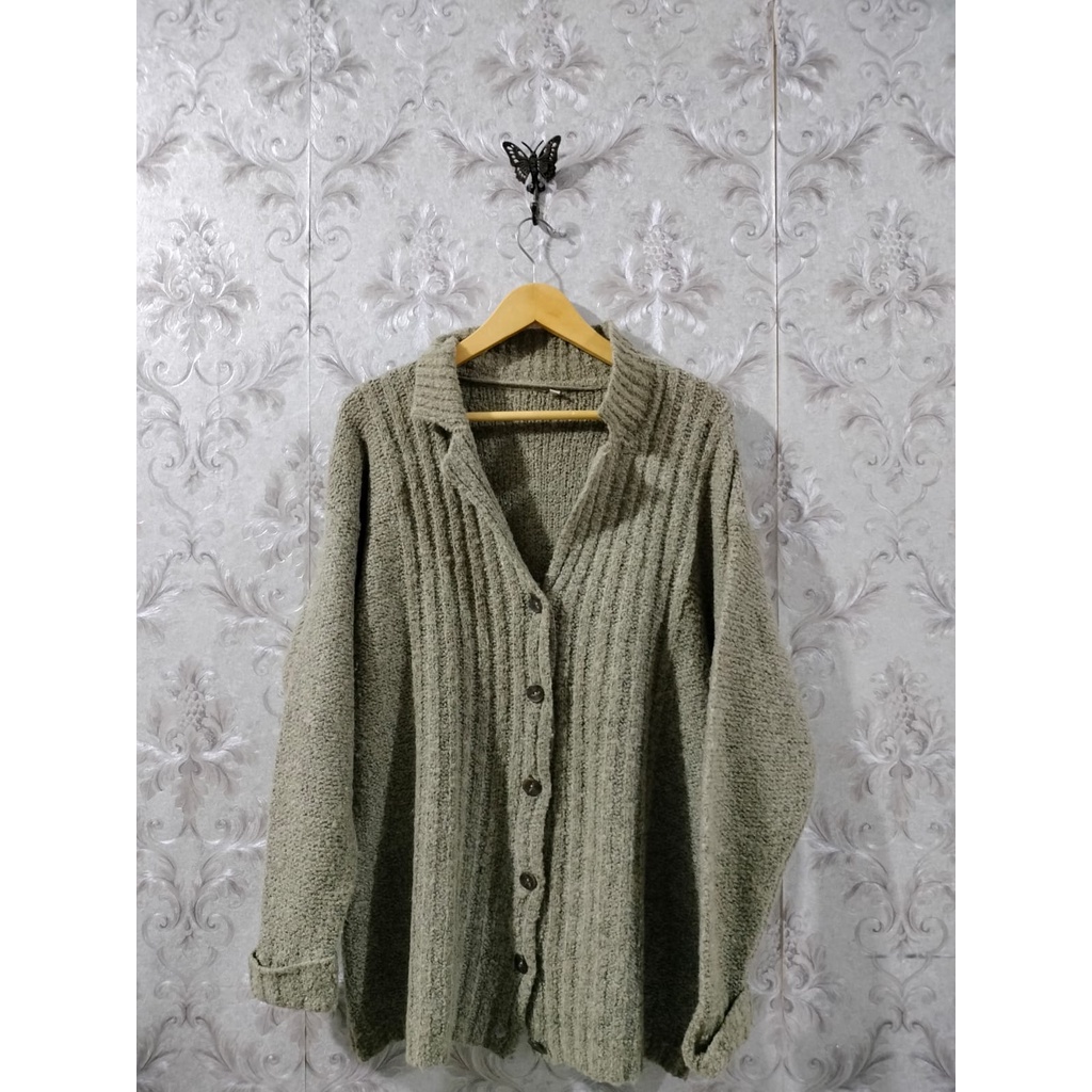 PRELOVED Sweater Rajut Wanita