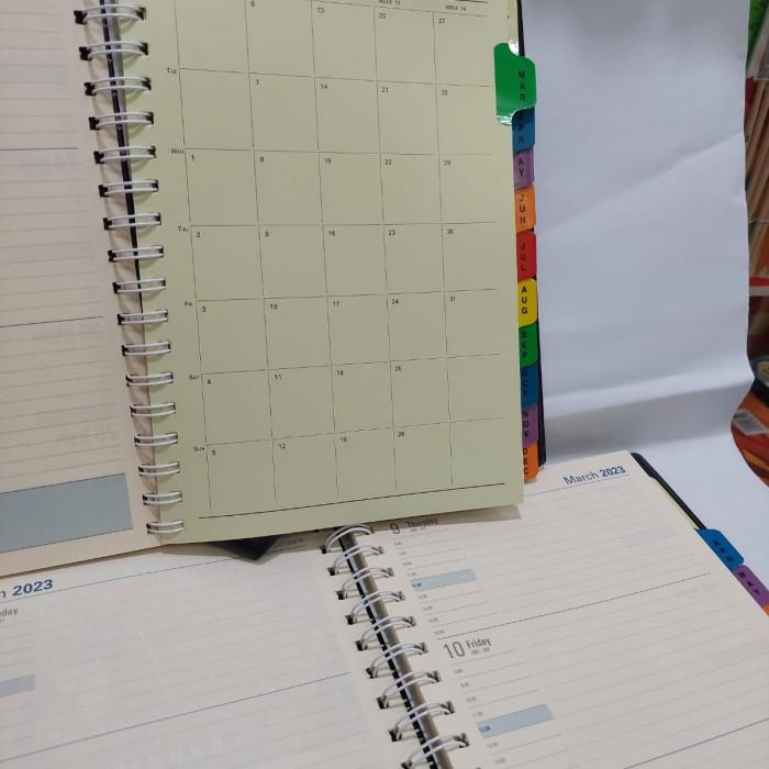 

Agenda Portfolio Diary B5 (190 X 250 Mm)