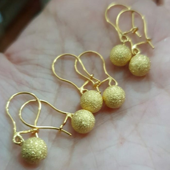 ✨Termurah Anting Gantung Anting Jepit Bola Pasir Polos Gold Emas Asli 700 70 Terbaru
