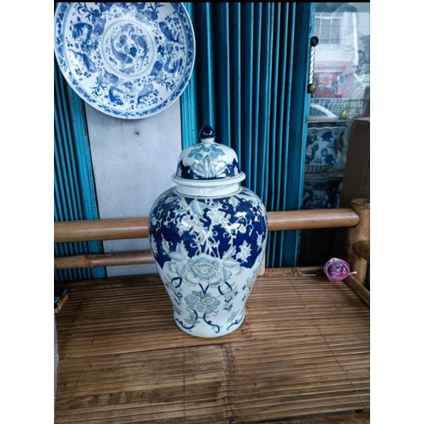 Pajangan guci tutup tochin 60 cm/guci gentong/tempat beras