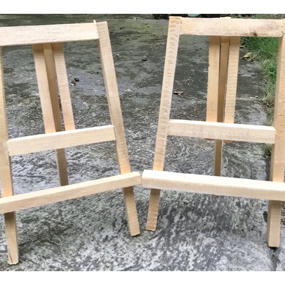 

[O56㊠] Standing Easel tinggi 40 cm!