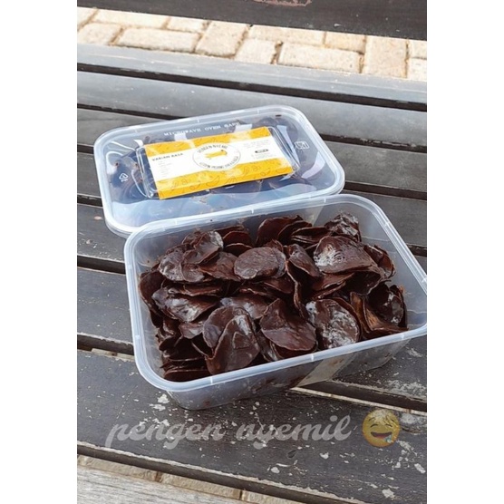 

PENGEN NYEMIL" Keripik Pisang Lumer (Banana Chips Lumer) Variant Chocolate