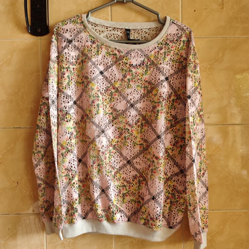 Longsleeve Wanita / Atasan Baju Lengan Panjang Wanita / Sweater Motif Bunga-Bunga Floral Bahan Rajut
