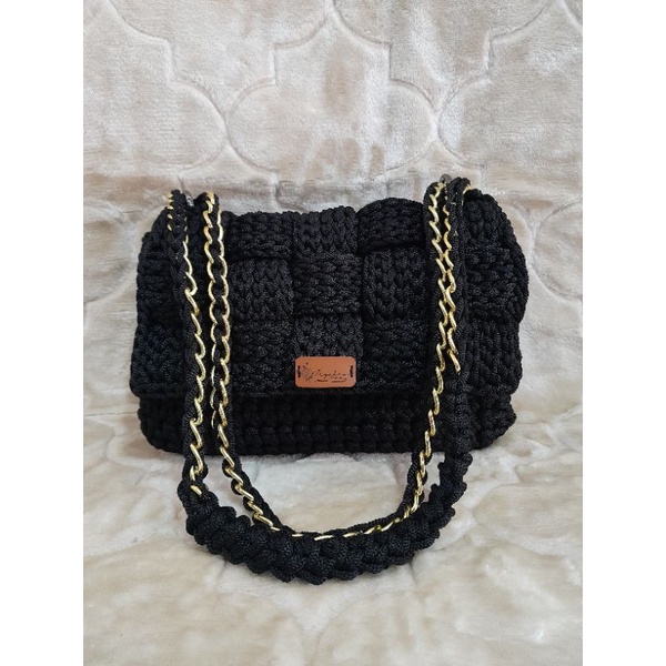 tas rajut bottega. tas rajut anyam. tas rajut pesta