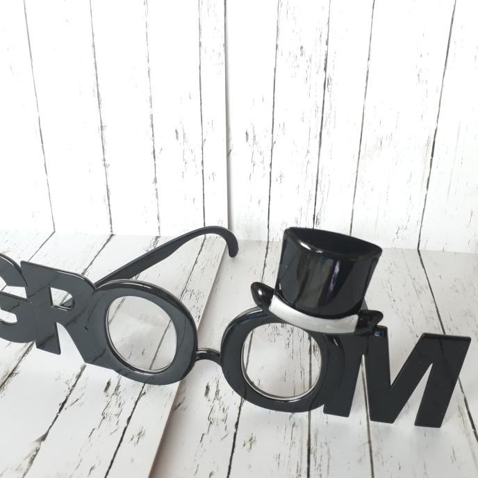 

Ettacollection Perlengkapan Photobooth Kacamata Groom Pengiriman Cepat