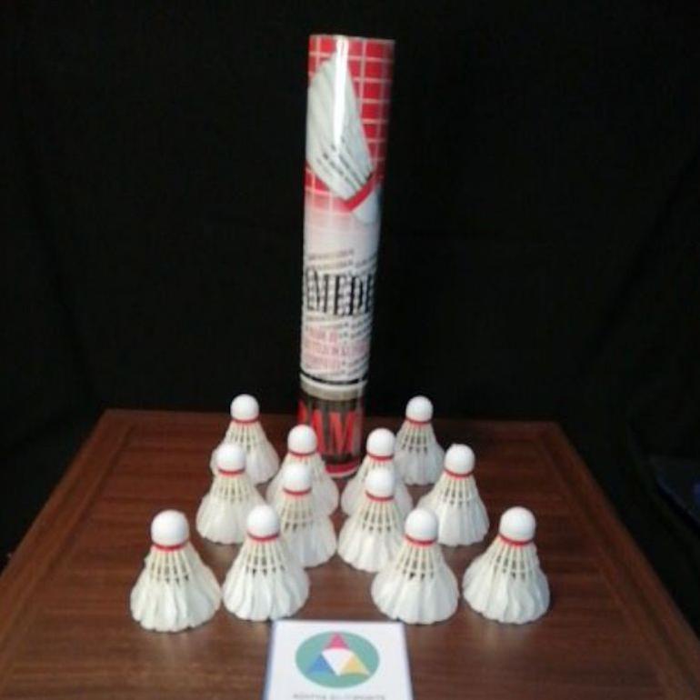 Kok Badminton Gramedia Super Bulu Bulat Kedot Bal Bulutangkis Murah