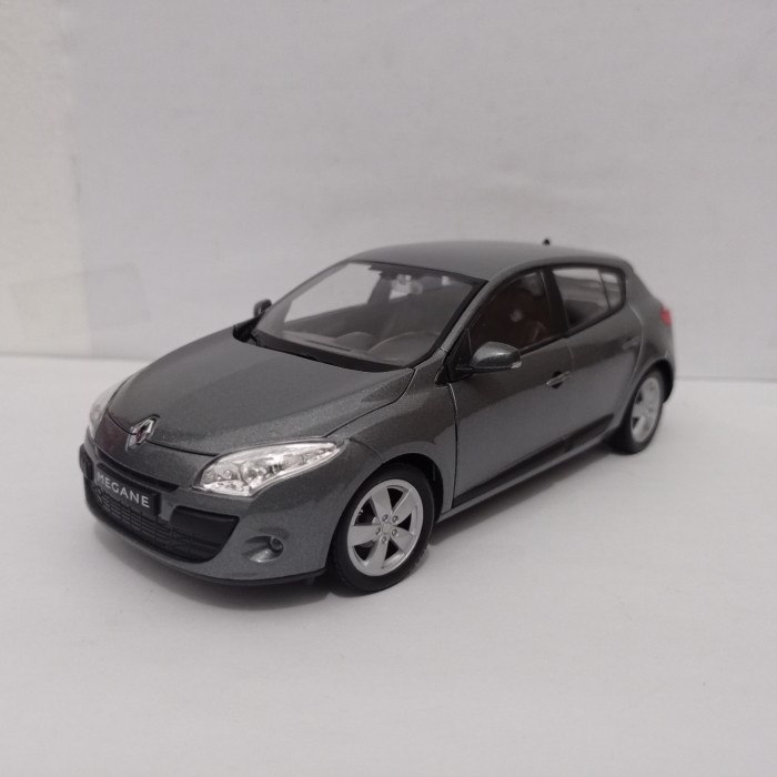 HOT SALE DIECAST MOBIL MEGANE RENAULT WELLY 1:24 MOBIL MAINAN KOLEKSI MURAH TERMURAH