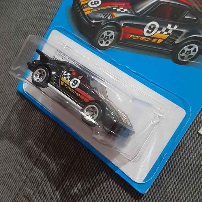 HOT SALE HOT WHEELS PORSCHE 930 HITAM EXCLUSIVE TARGET 2016 RETRO STYLE TERMURAH