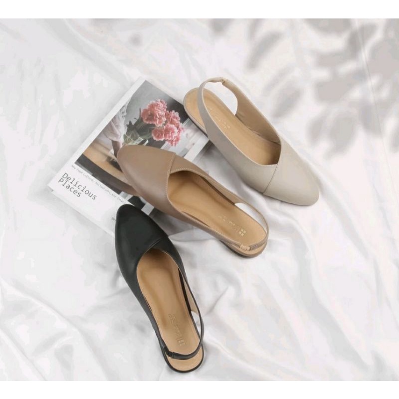 Sepatu Flatshoes Wanita Ukuran Besar 41.42.43.44.45 Flat Oxpord Lancip Ukuran Besar Krem