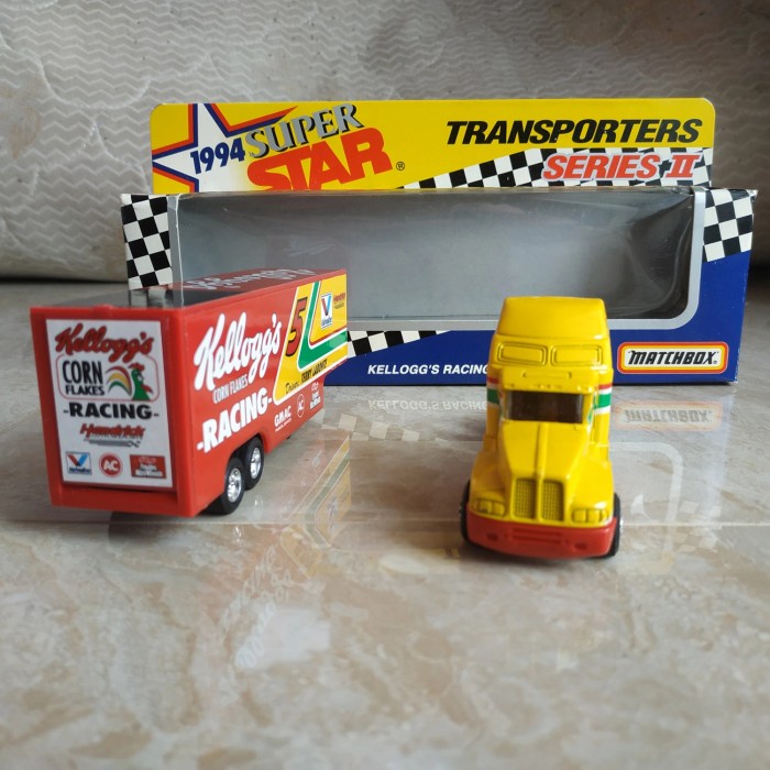 ✅COD Matchbox Kenworth Truck Convoy Transporters Trailers Ban Karet Murmer Diskon