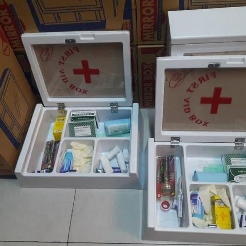 KOTAK OBAT P3K DINDING TIPE A LENGKAP / KOTAK MC 11