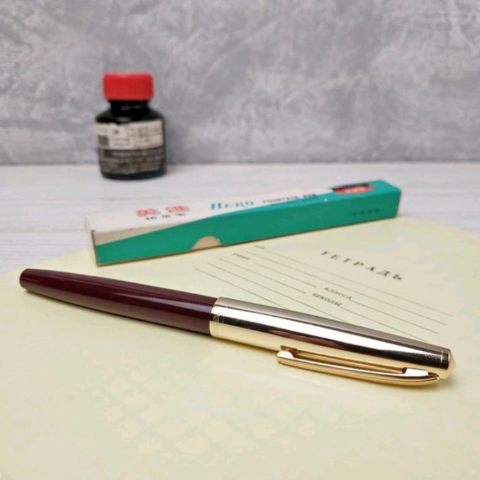 

Gaya Vintage Fountain Pen Hero 330 With Box Ori - New Old Stock