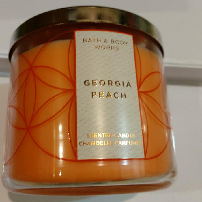 ✅Ready Bath And Body Works Georgia Peach Scented Candle Limited