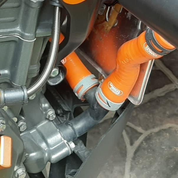 SAMCO RADIATOR HOSE KTM NEW DUKE