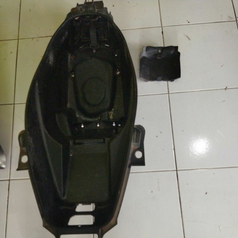 box bagasi jok pcx 125 cbu thailand original