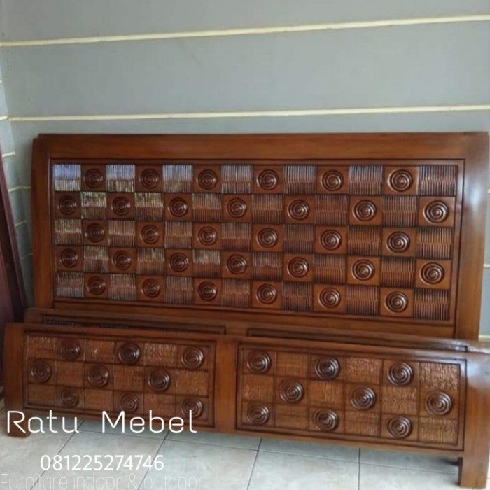 UJ 644 Model dipan kayu untuk springbed / Tempat tidur dewasa - Natural melamin, 140x200