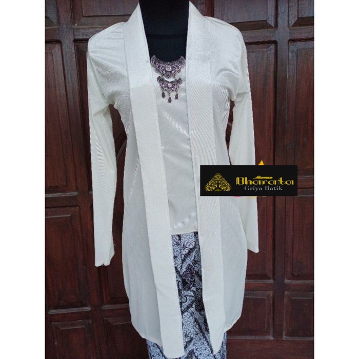Kebaya Bludru Kutubaru - Model Lunamaya / Body Panjang Jumbo Premium