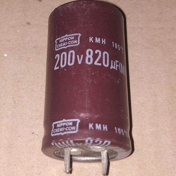 C Elko Elco 820uF 200V 820 uF 200 V NIPPON CHEMICON