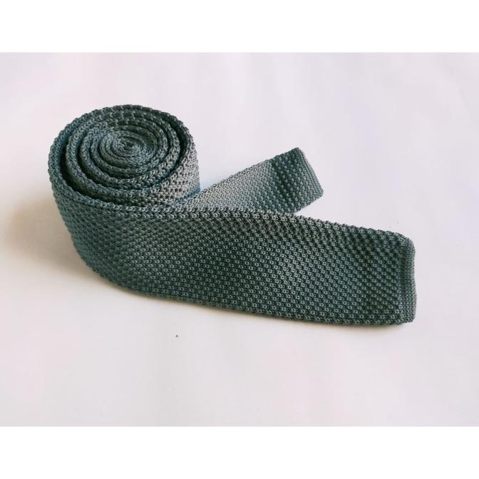 Dasi Rajut Polyester warna abu