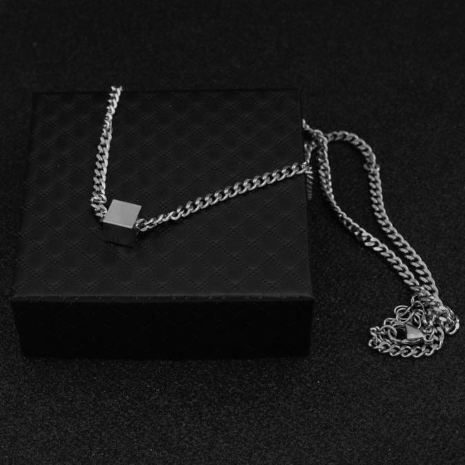 Kalung Titanium Pria Wanita Kalung Rantai Bandul Nine BTS