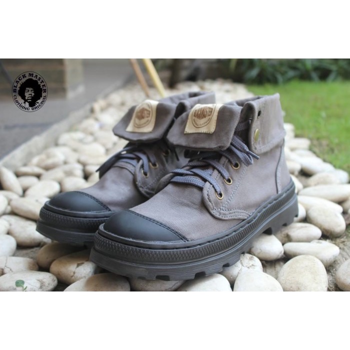 SEPATU BOOTS HIKING BLACK MASTER PALADIUM ORIGINAL