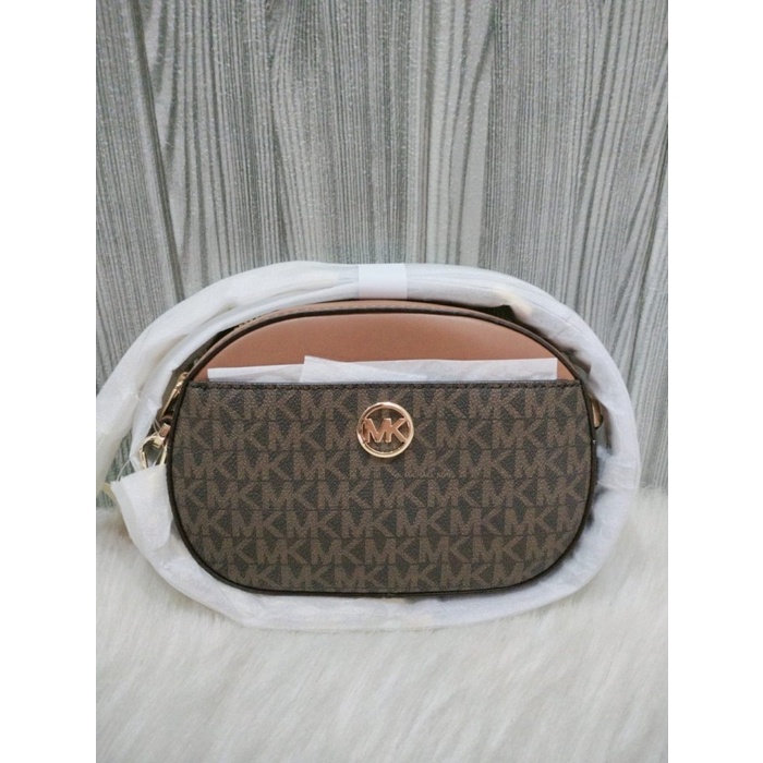 TAS BRANDED ORI MKJETSET GLAM OVAL CROSSBODY BAG BLACK BROWN VANILLA