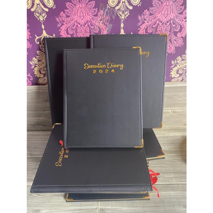 

Hnfh07 Buku Agenda Harian Executive Diary 2024 / Agenda Executive -45pr