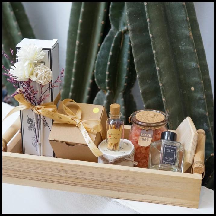 

TERBARU AROMATHERAPY- HAMPERS LEBARAN/PAKET LEBARAN/PARCEL LEBARAN/IDUL FITRI