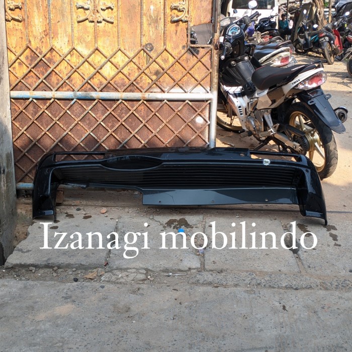 {BEKAS} bemper belakang Ford Everest th 2013 Diskon